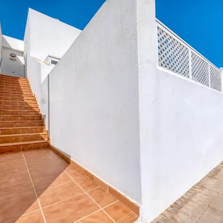 The Mermaid House- Dom wakacyjny Playa Honda (Lanzarote)